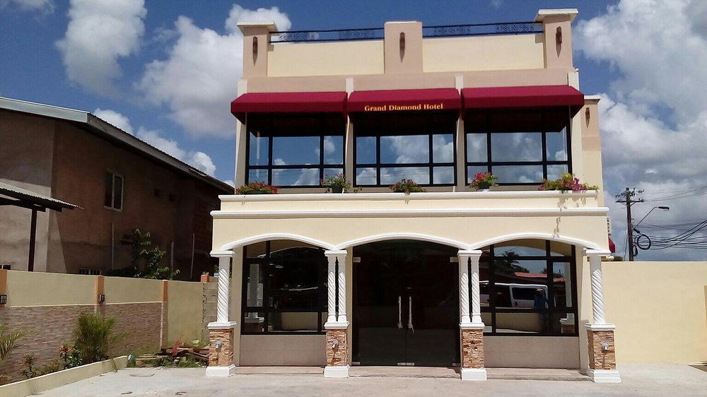 Grand Diamond Hotel Trinidad Piarco Dış mekan fotoğraf